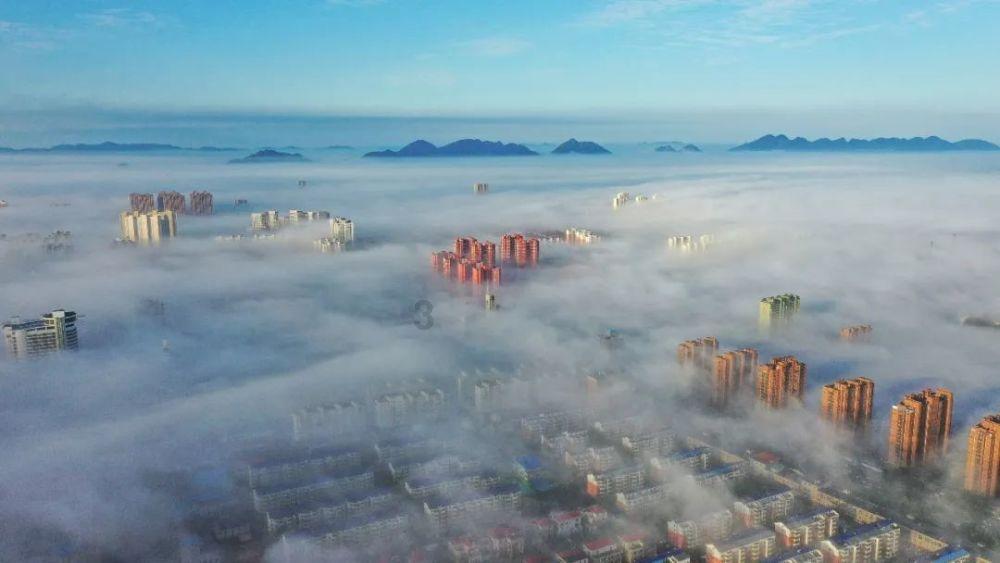 我妈说难怪你最近不爱出门了…