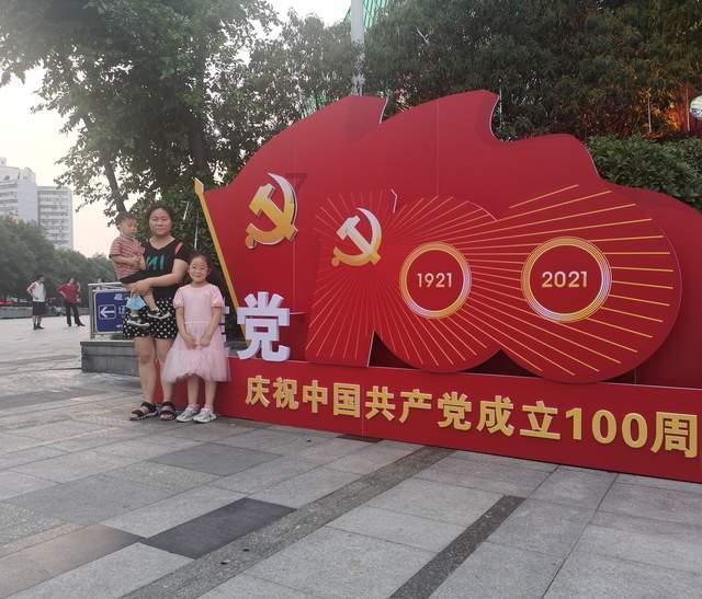 血压高不能喝“浓茶”？医生劝告：若想稳定血压，尽量少喝3种水